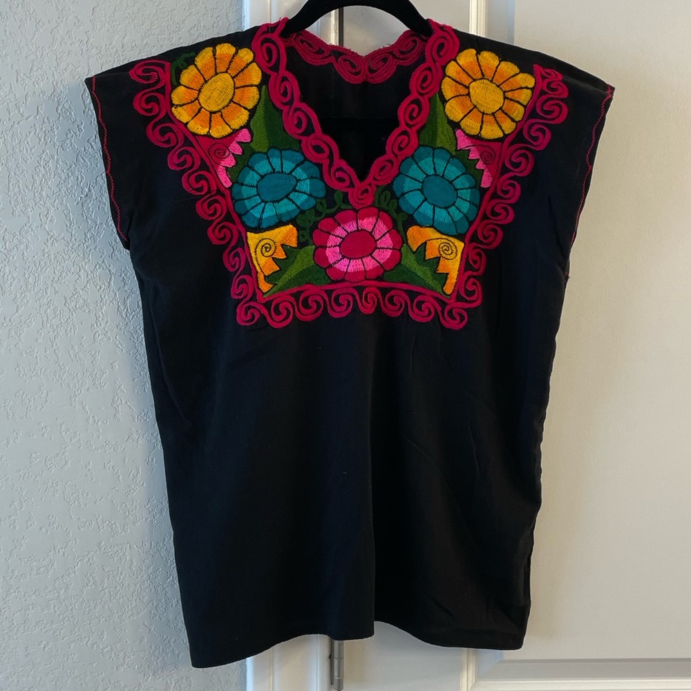 Colorful top
